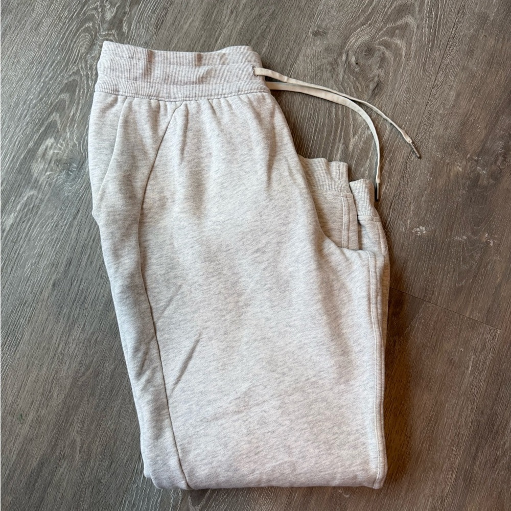 Lululemon Heather grey scuba joggers sz 10